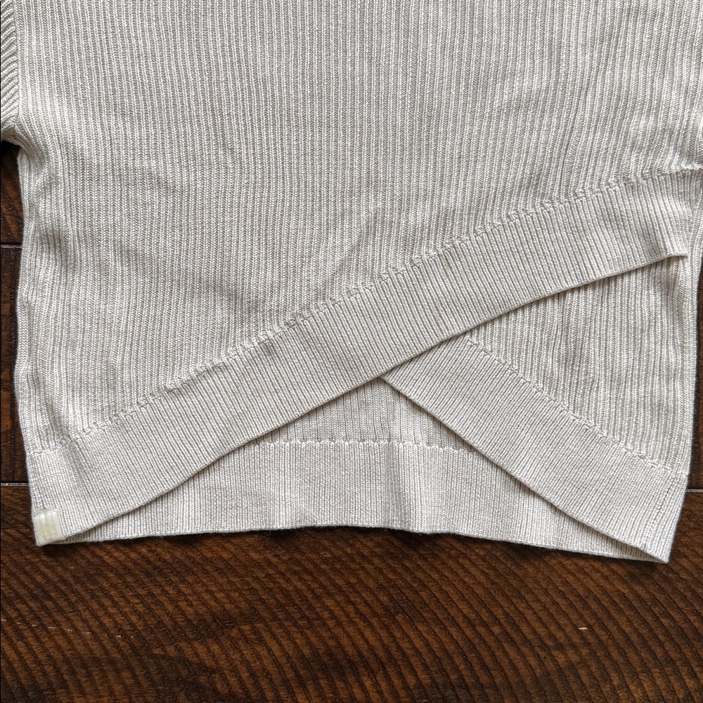 LULULEMON Reversible CrossOver Sweater Size 4 Balletcore Yoga - Picture 4 of 7